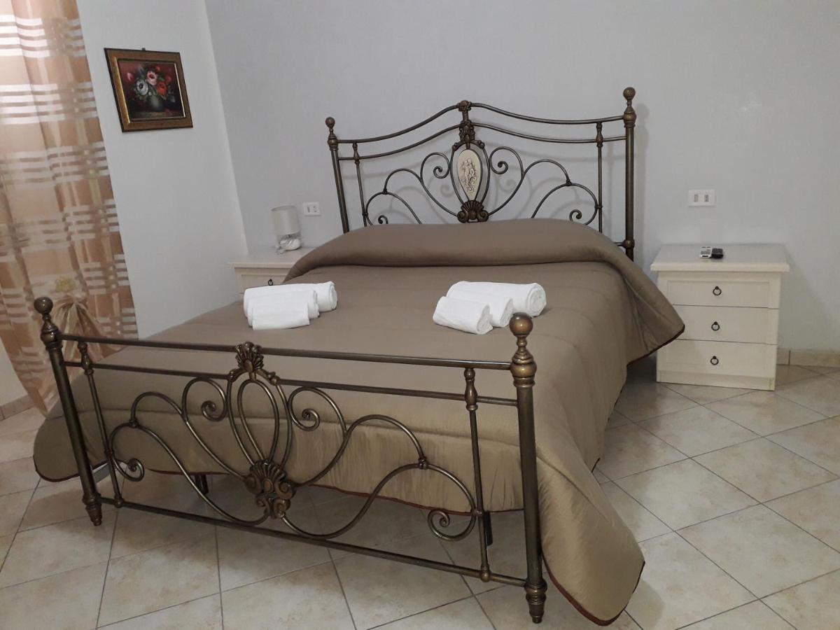 Apartment La Maison เมสซีนา ภายนอก รูปภาพ