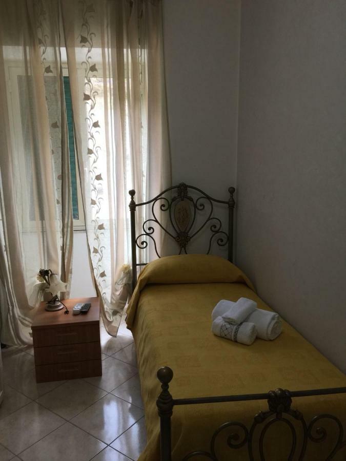 Apartment La Maison เมสซีนา ภายนอก รูปภาพ